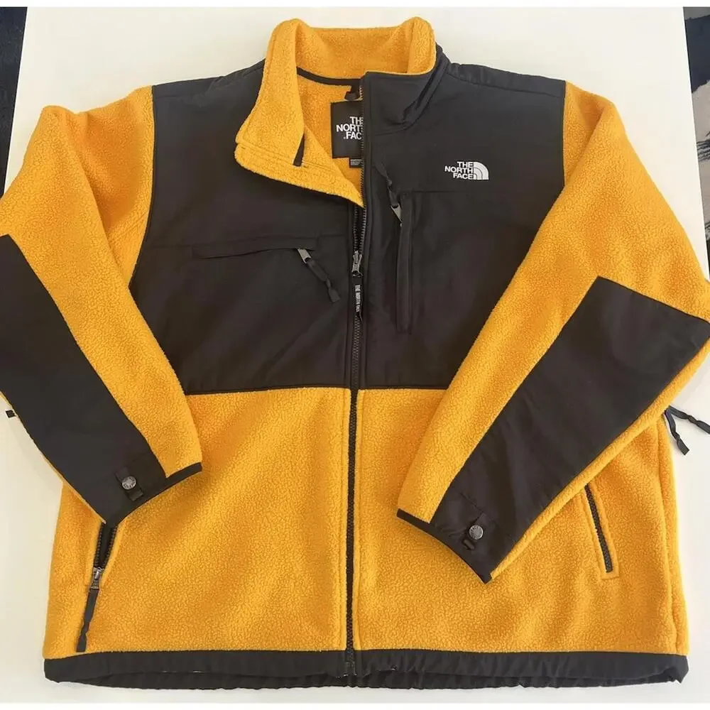 $200 The North Face Retro Denali Jacket SUMMIT GOLD NF0A88XH Men’s Size Medium